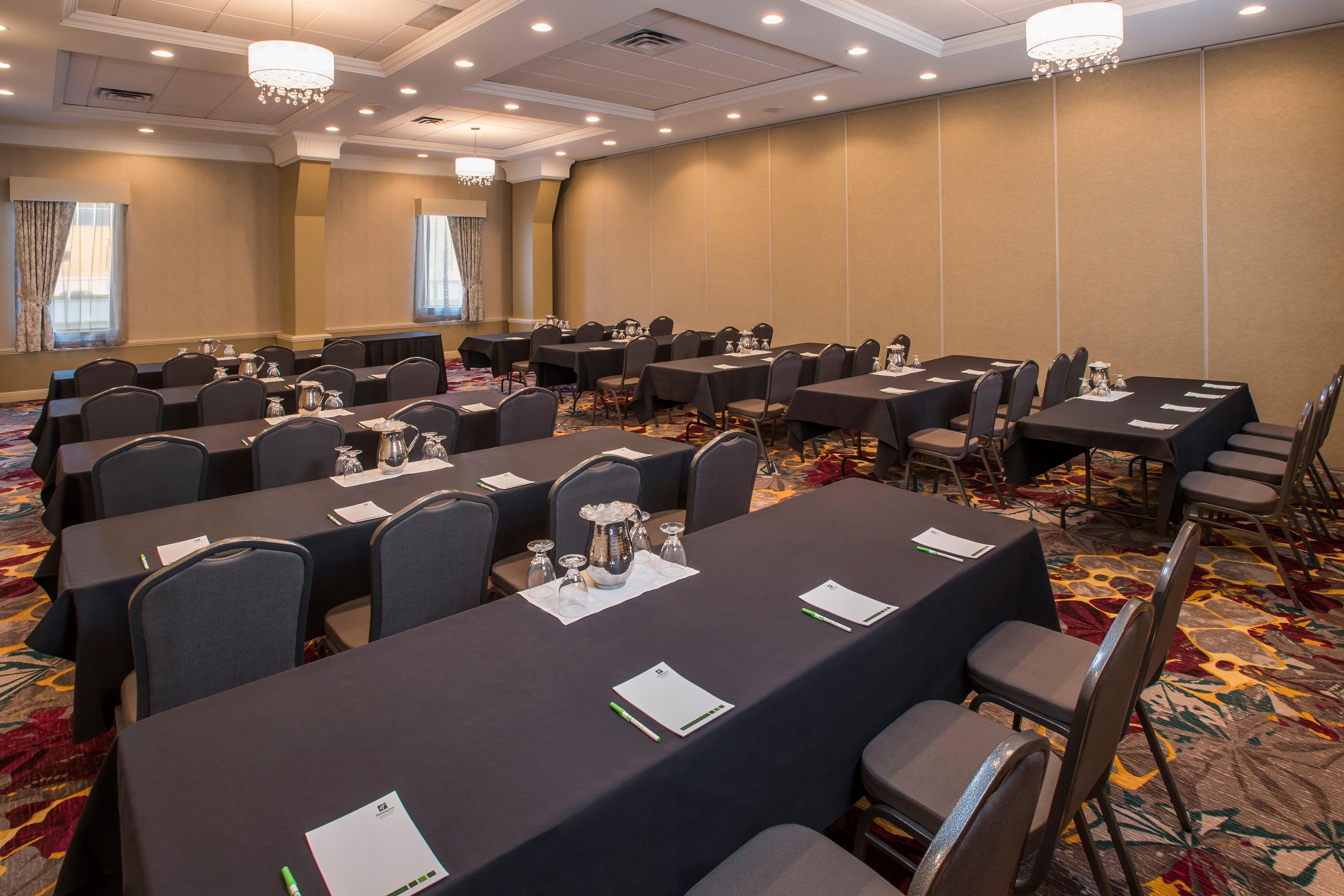 Holiday Inn Conference Centre Edmonton South By Ihg Екстер'єр фото
