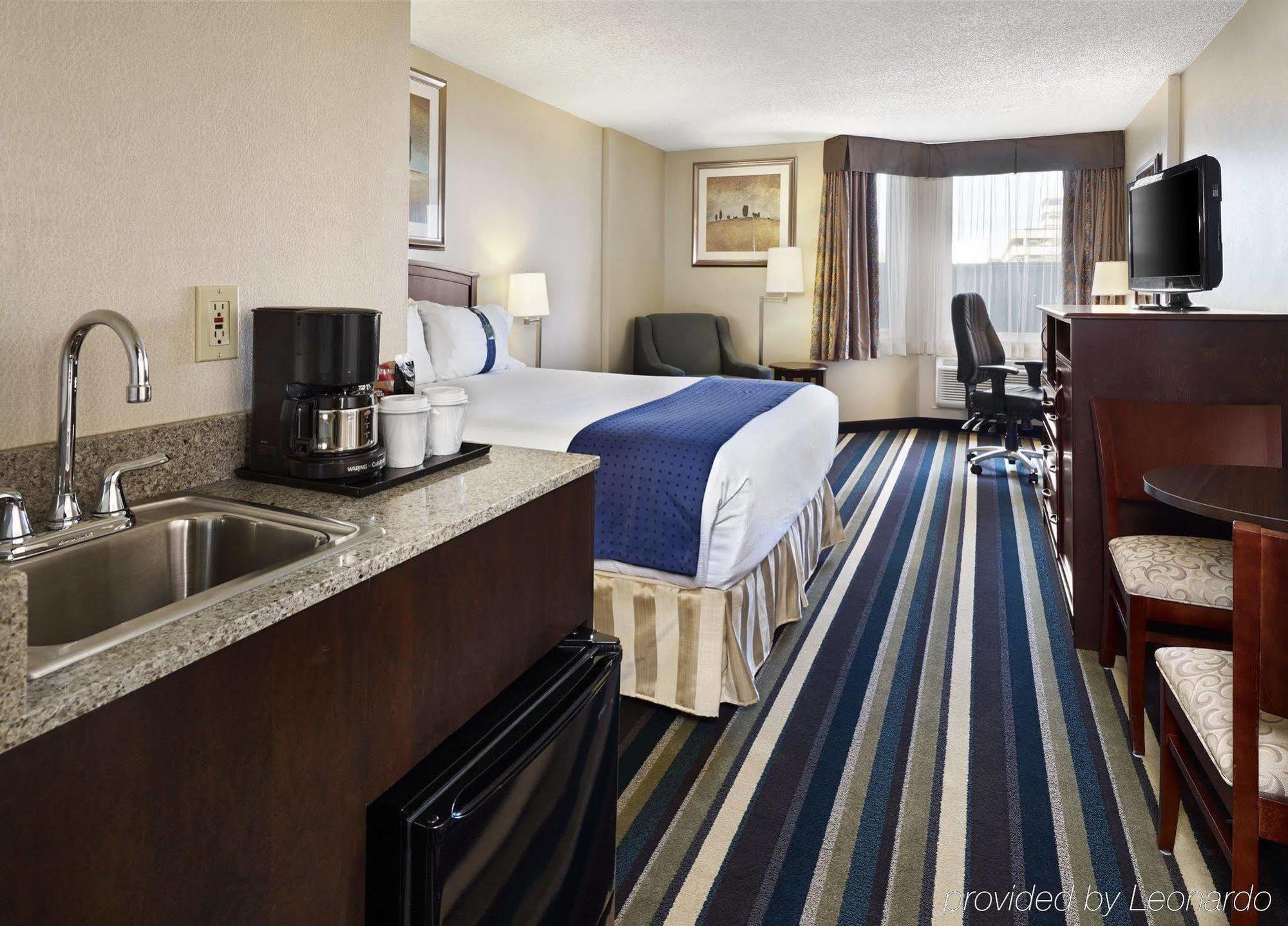 Holiday Inn Conference Centre Edmonton South By Ihg Екстер'єр фото