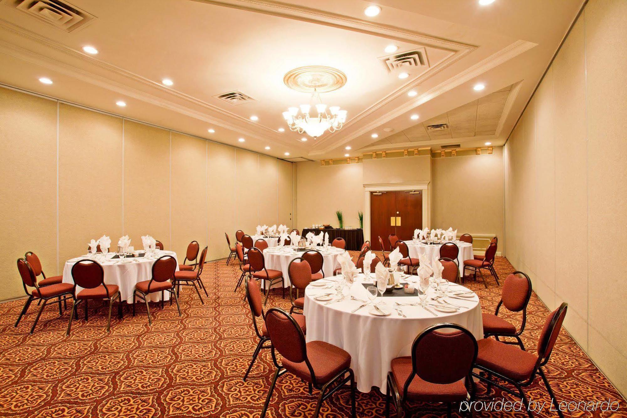Holiday Inn Conference Centre Edmonton South By Ihg Екстер'єр фото